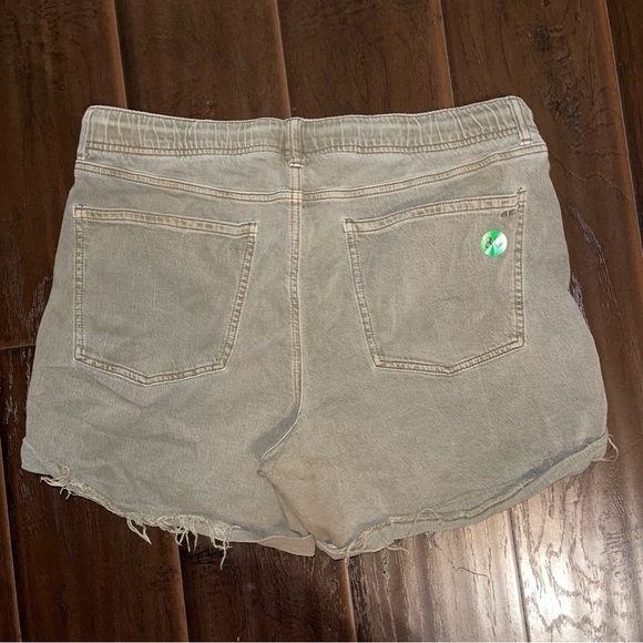 American Eagle drawstring cuffed jean shorts women’s plus size 16 - Picture 2 of 3